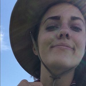 Meet your Posher, Leah